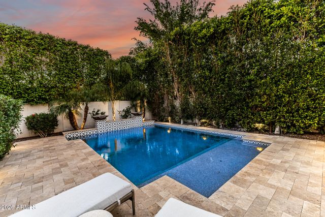 3904 E CAROB Drive, Gilbert, AZ 85298