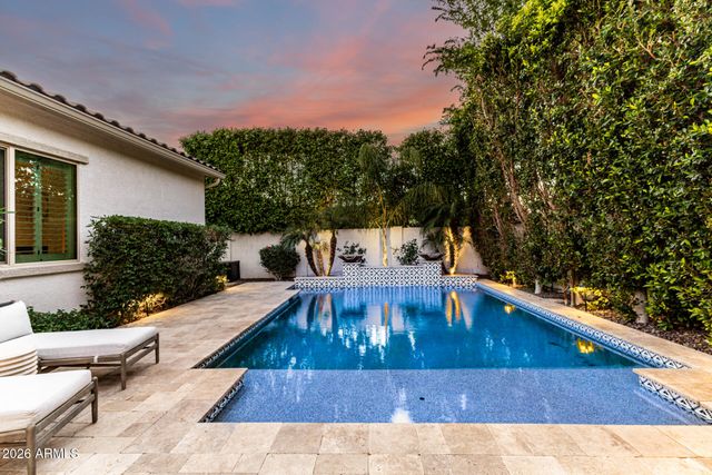 3904 E CAROB Drive, Gilbert, AZ 85298