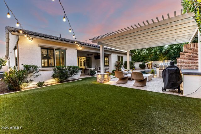 3904 E CAROB Drive, Gilbert, AZ 85298