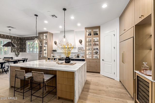 3904 E CAROB Drive, Gilbert, AZ 85298