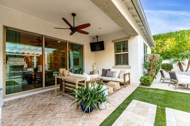 3904 E CAROB Drive, Gilbert, AZ 85298