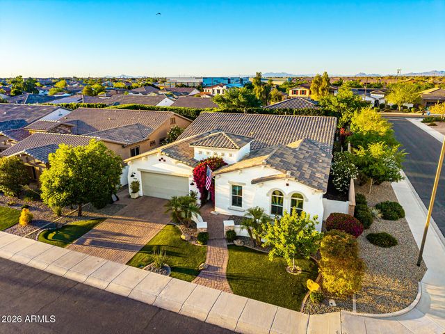 3904 E CAROB Drive, Gilbert, AZ 85298