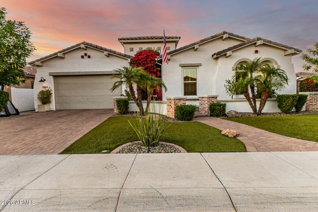 3904 E CAROB Drive, Gilbert, AZ 85298