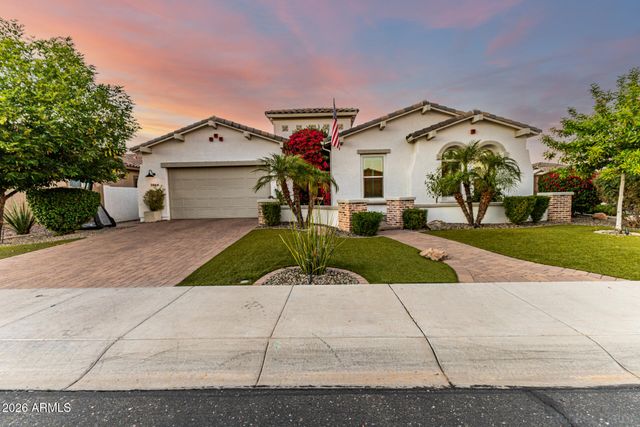 3904 E CAROB Drive, Gilbert, AZ 85298
