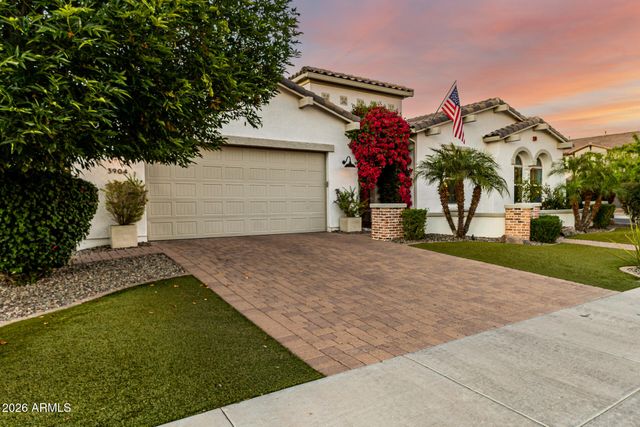 3904 E CAROB Drive, Gilbert, AZ 85298