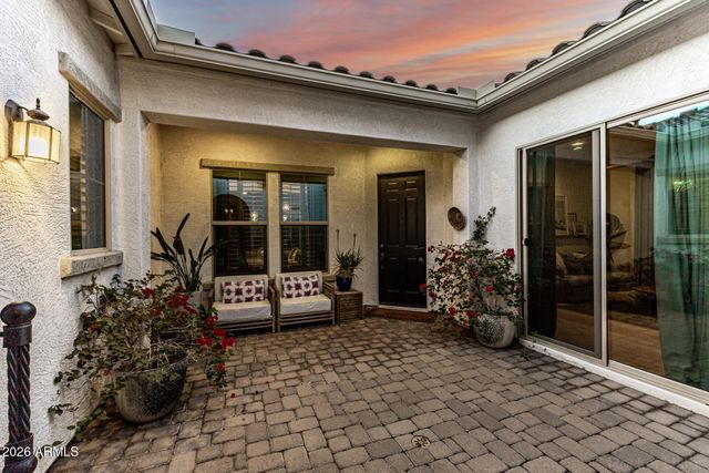 3904 E CAROB Drive, Gilbert, AZ 85298