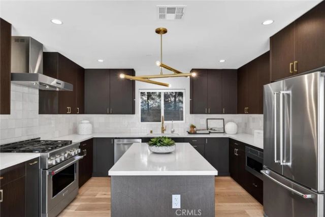 4248 Mclaughlin Avenue, Los Angeles, CA 90066