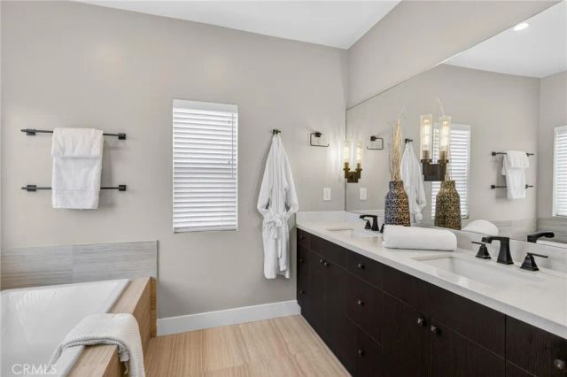 4248 Mclaughlin Avenue, Los Angeles, CA 90066