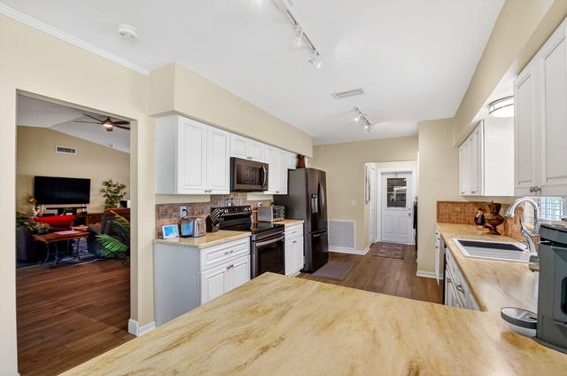 10260 Greentrail Drive N, Boynton Beach, FL 33436