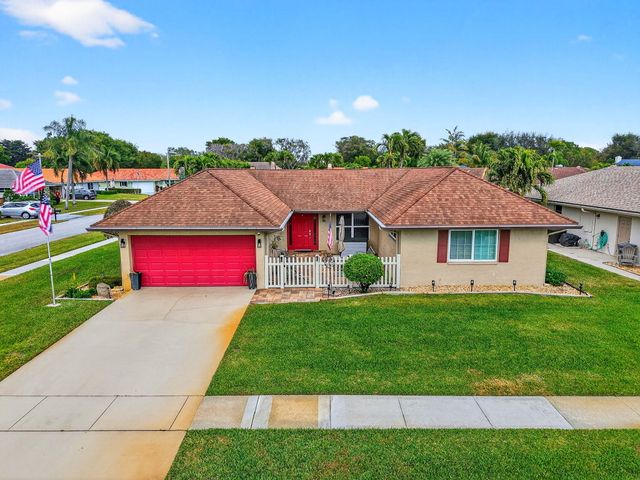 10260 Greentrail Drive N, Boynton Beach, FL 33436
