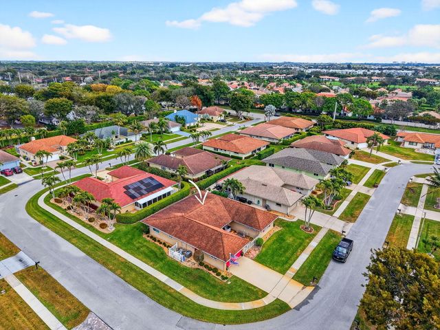 10260 Greentrail Drive N, Boynton Beach, FL 33436