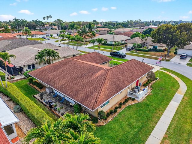10260 Greentrail Drive N, Boynton Beach, FL 33436