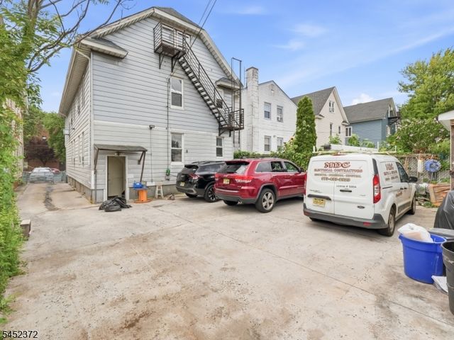 745 Jersey Ave, Elizabeth City, NJ 07202