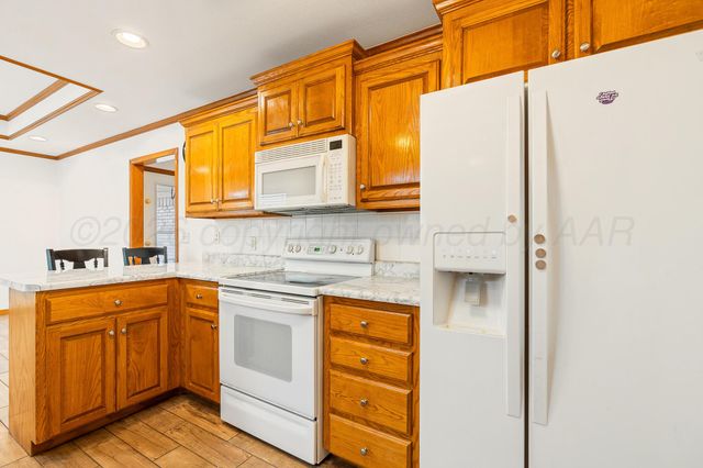 56 COTTONWOOD Lane, Canyon, TX 79015