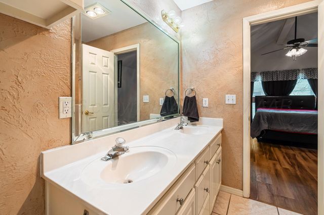 56 COTTONWOOD Lane, Canyon, TX 79015