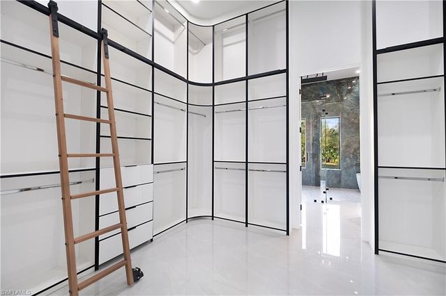 705 16th ST NE, Naples, FL 34120