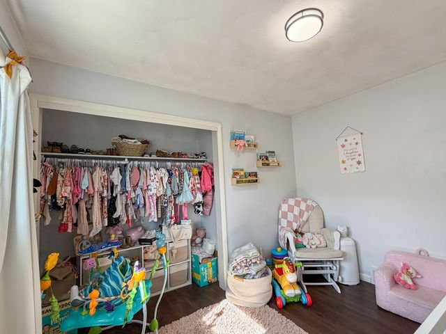 1506 S Walnut Avenue, Freeport, IL 61032