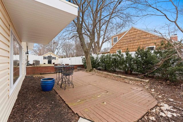 3520 BRIAR TERRACE, Green Bay, WI 54301