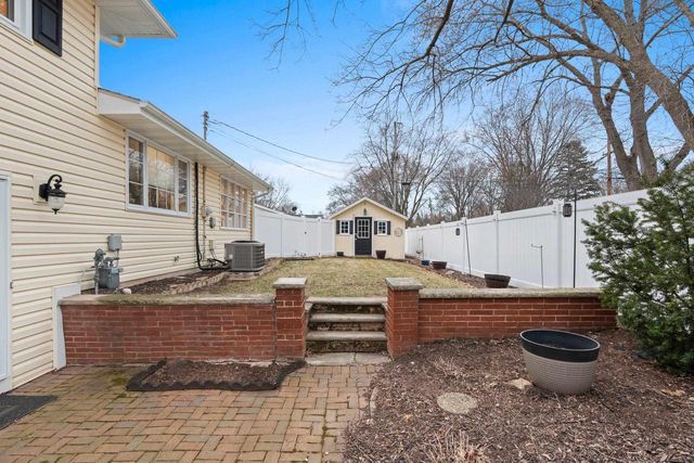 3520 BRIAR TERRACE, Green Bay, WI 54301