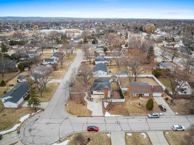 3520 BRIAR TERRACE, Green Bay, WI 54301