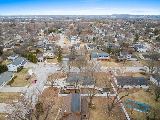 3520 BRIAR TERRACE, Green Bay, WI 54301