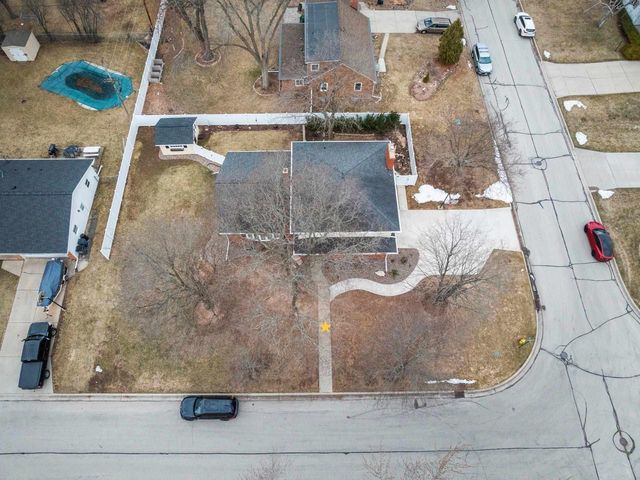 3520 BRIAR TERRACE, Green Bay, WI 54301