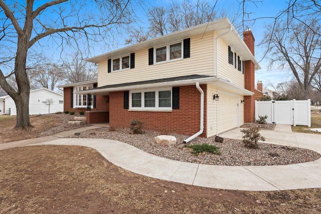 3520 BRIAR TERRACE, Green Bay, WI 54301