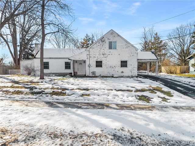 1001 Cold Springs Road, Salina, NY 13088