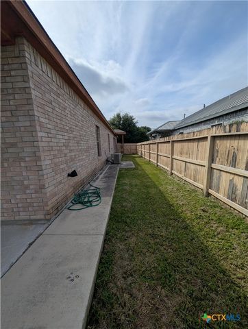 229 Anne Louise Drive, New Braunfels, TX 78130