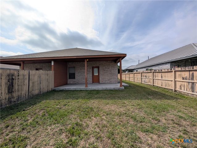 229 Anne Louise Drive, New Braunfels, TX 78130