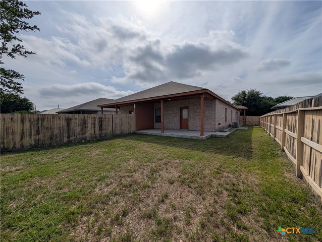 229 Anne Louise Drive, New Braunfels, TX 78130