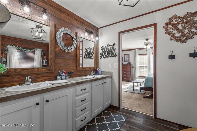 13709 KATIE JOHNSON Lane, Sanderson, FL 32087