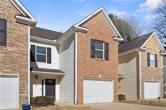 6690 Villa Court, Lithonia, GA 30038