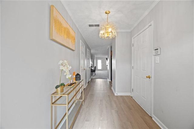 6690 Villa Court, Lithonia, GA 30038