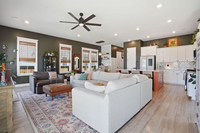 428 Woodgate Way, Summerville, SC 29485