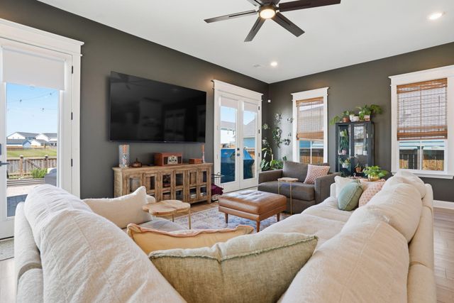 428 Woodgate Way, Summerville, SC 29485