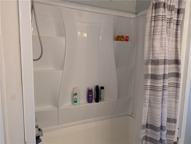 5001 Salt Works Road, Shelby, NY 14103