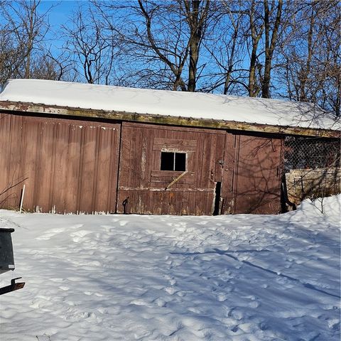 5001 Salt Works Road, Shelby, NY 14103