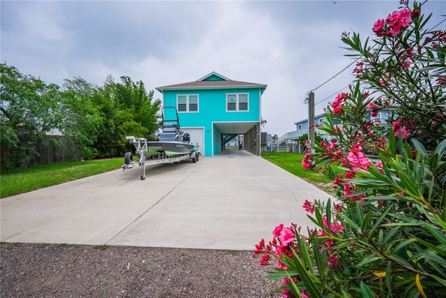 109 Copano Cove, Rockport, TX 78382