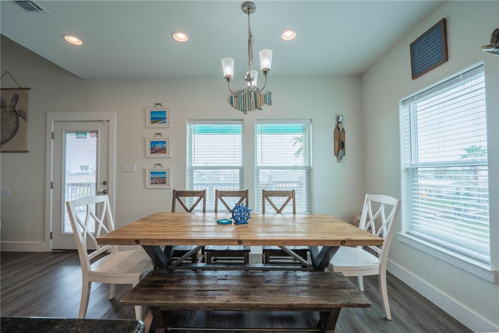 109 Copano Cove, Rockport, TX 78382 — photo 5