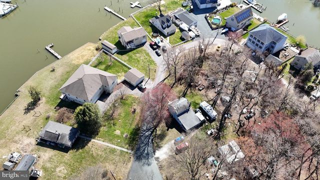 109 HUGHES SHORE RD, Baltimore, MD 21220