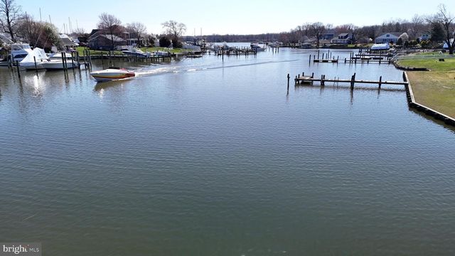 109 HUGHES SHORE RD, Baltimore, MD 21220