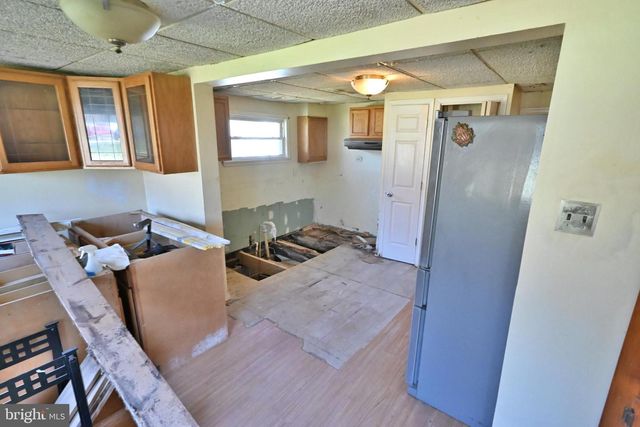 109 HUGHES SHORE RD, Baltimore, MD 21220
