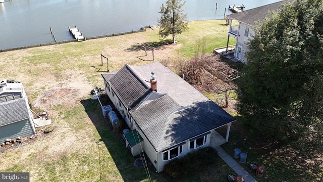 109 HUGHES SHORE RD, Baltimore, MD 21220