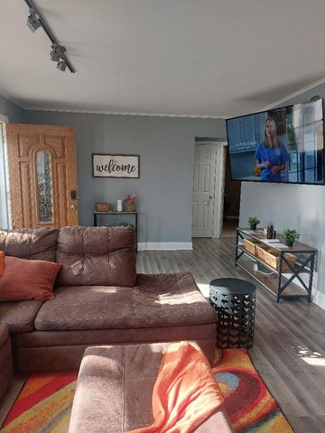 318 MINOCQUA Street, Park Forest, IL 60466