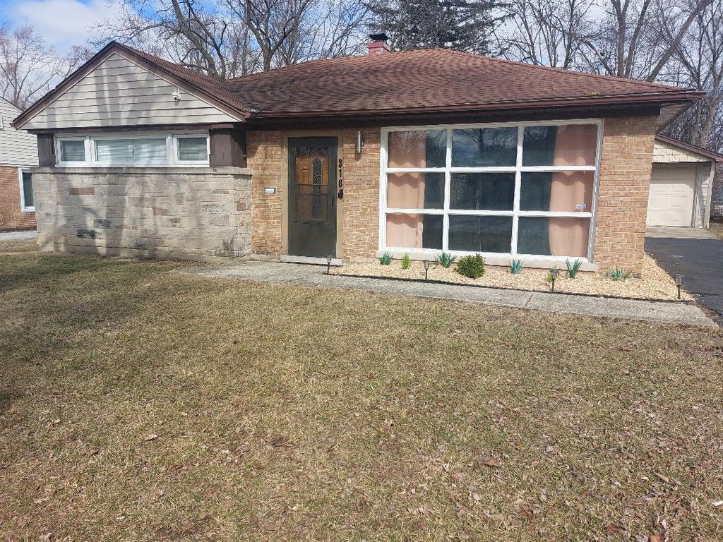 318 MINOCQUA Street, Park Forest, IL 60466