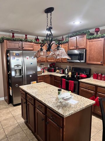 5094 FOGGY RIVER LN, Bartlett, TN 38135