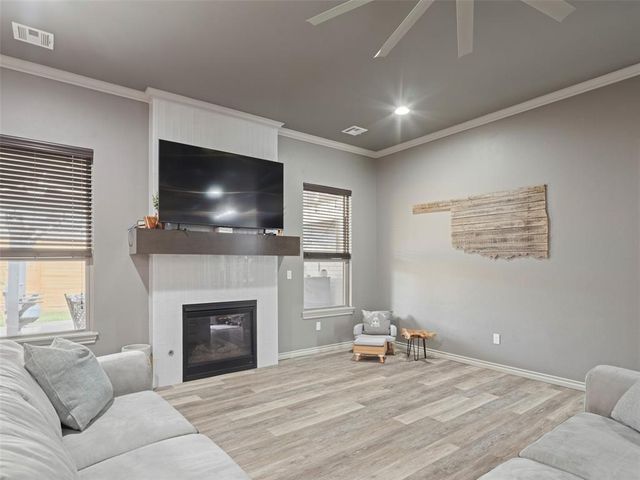 9113 NW 88th Street, Yukon, OK 73099
