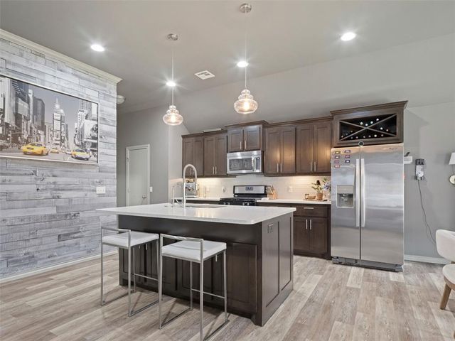 9113 NW 88th Street, Yukon, OK 73099