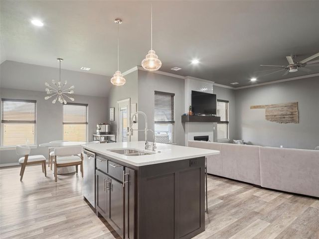 9113 NW 88th Street, Yukon, OK 73099